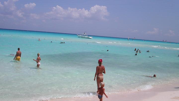 Mexico 2002-77.jpg - MINOLTA DIGITAL CAMERA